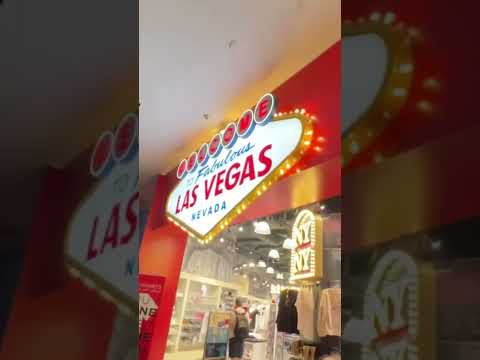 Video: El patio de comidas en el Flamingo Hotel and Casino