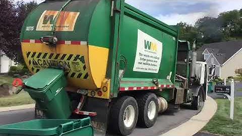 Waste Management Mack LE McNeilus Manual/Automated