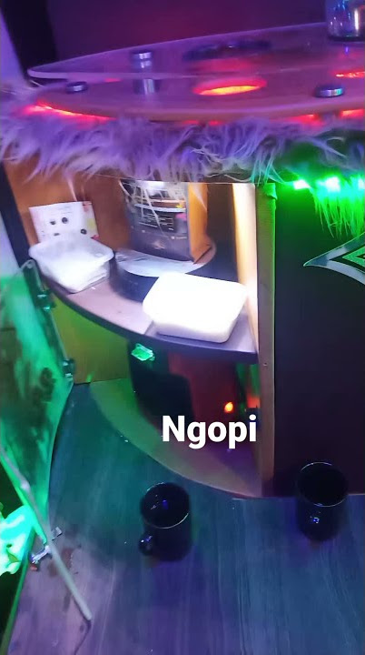 ngopi vietnam dalam mobil