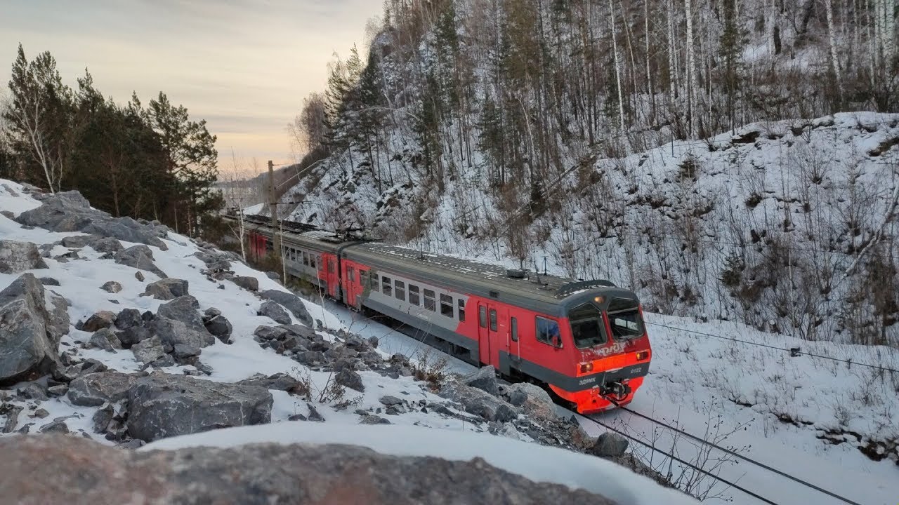новогодняя электричка красноярск дивногорск 2023 расписание. красноярская железная дорога. расписание 106 автобуса дивногорск. расписание электричек красноярск. новогодняя электричка красноярск дивногорск 2023 расписание.