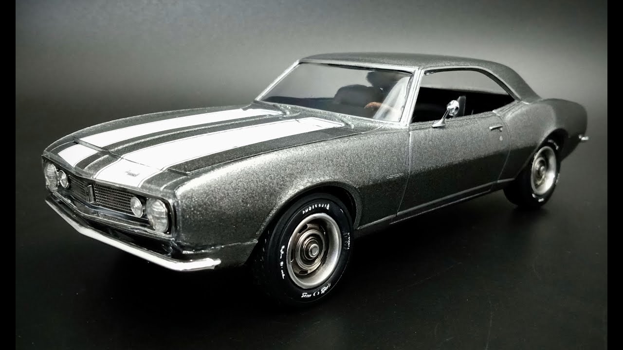 AMT 1967 Chevy Camaro Z28 Car Model Kit