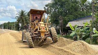 Grader CAT 12G ล้มกองหินคลุก มิกซ์หินคลุก+ปูหิน #สุชาบดีก่อสร้าง