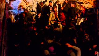 Do The Red Things - Block Party Miroiterie Sango Eden Fa2L