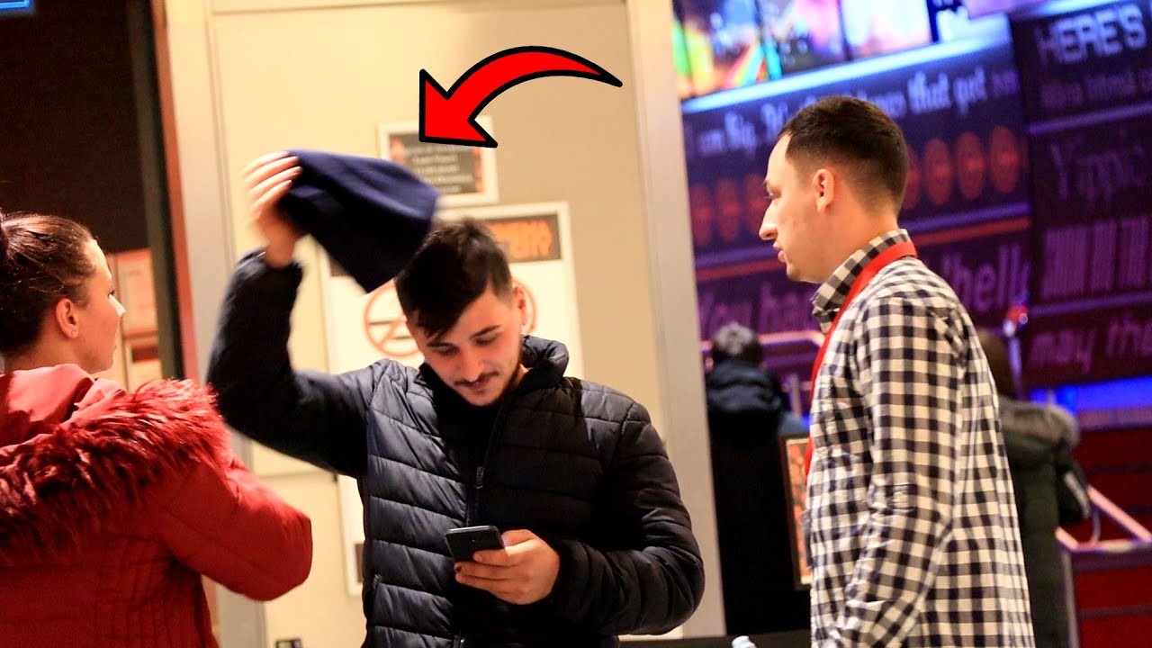 Inventez Reguli Stupide in Mall