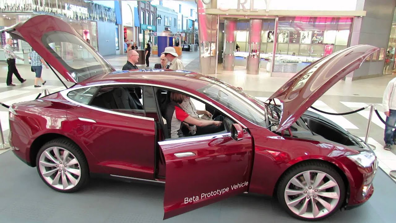 2013 Tesla Model S Electric Car Interior And Exterior Carrefour Laval Quebec Canada