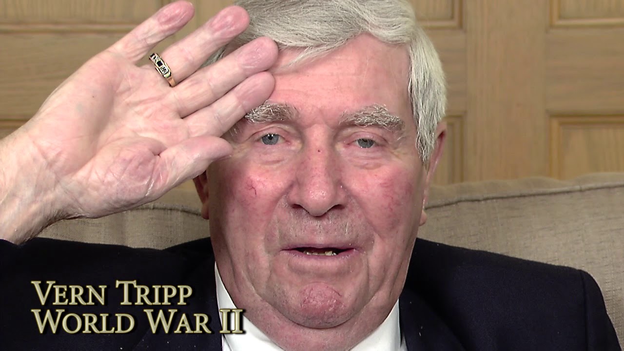 Vernon Hinton Tripp, Royal Canadian Army Algonquin Regiment 4th Armoured Division