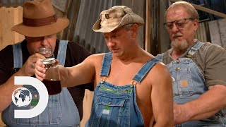 Tim Challenges Mark And Digger To Find Out Who Makes The Best Whiskey |Moonshiners: Master Distiller