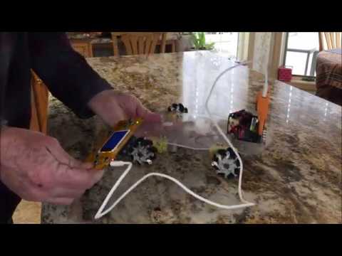 MakeCode Arcade with 4 TT motors and JACDAC cable Meowbit and BrainPad