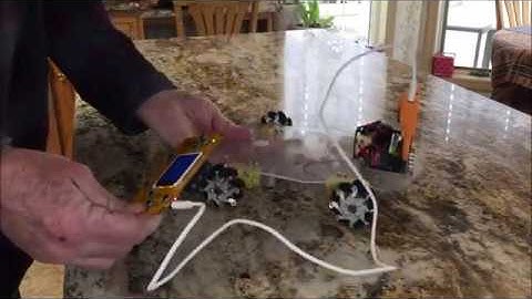 MakeCode Arcade with 4 TT motors and JACDAC cable Meowbit and BrainPad