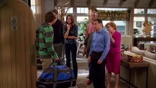 Jake Se Va Al Ejercito - Dos Hombres Y Medio Español Latino Two And A Half Men