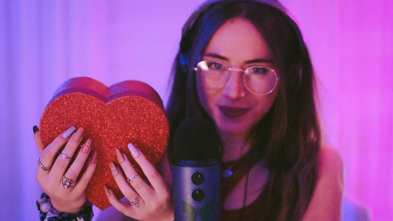 ASMR tapping & scratching box - YouTube