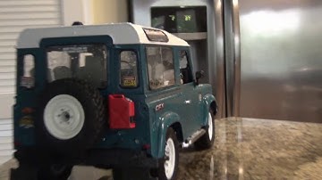 Rc Land Rover defender 90 MST CFX close look.