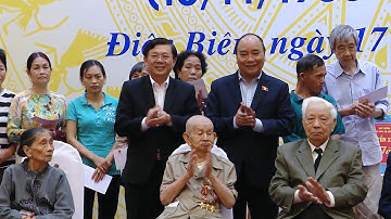 Thủ tướng Nguyễn Xuân Phúc dự Ngày hội Đại đoàn kết dân tộc tại phường Điện Biên, TP Hà Nội