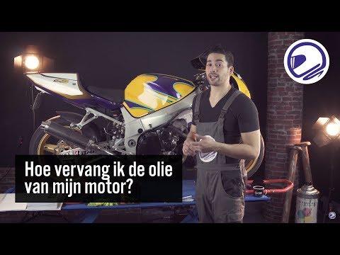 Video: Hoe vul jy 'n motor met olie aan?