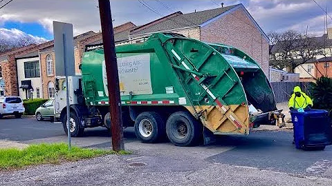 Waste Managment Mack MR McNeilus Rear Loader Garbage Truck