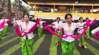 TARI REJANG TERATAI PUTIH