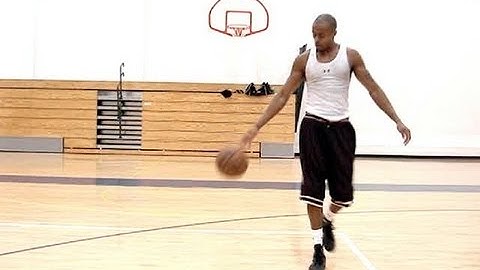 Dre Baldwin: Thru-Legs Stutter Step Hesitation Layup Moves