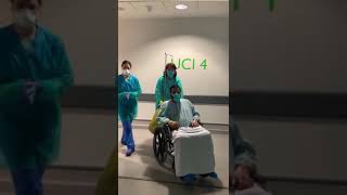 Salida de la UCI del HUCA, 3 de abril.