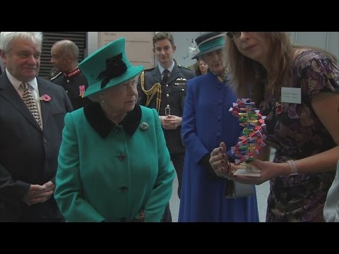 The Queen opens the £650 million Francis Crick Institute