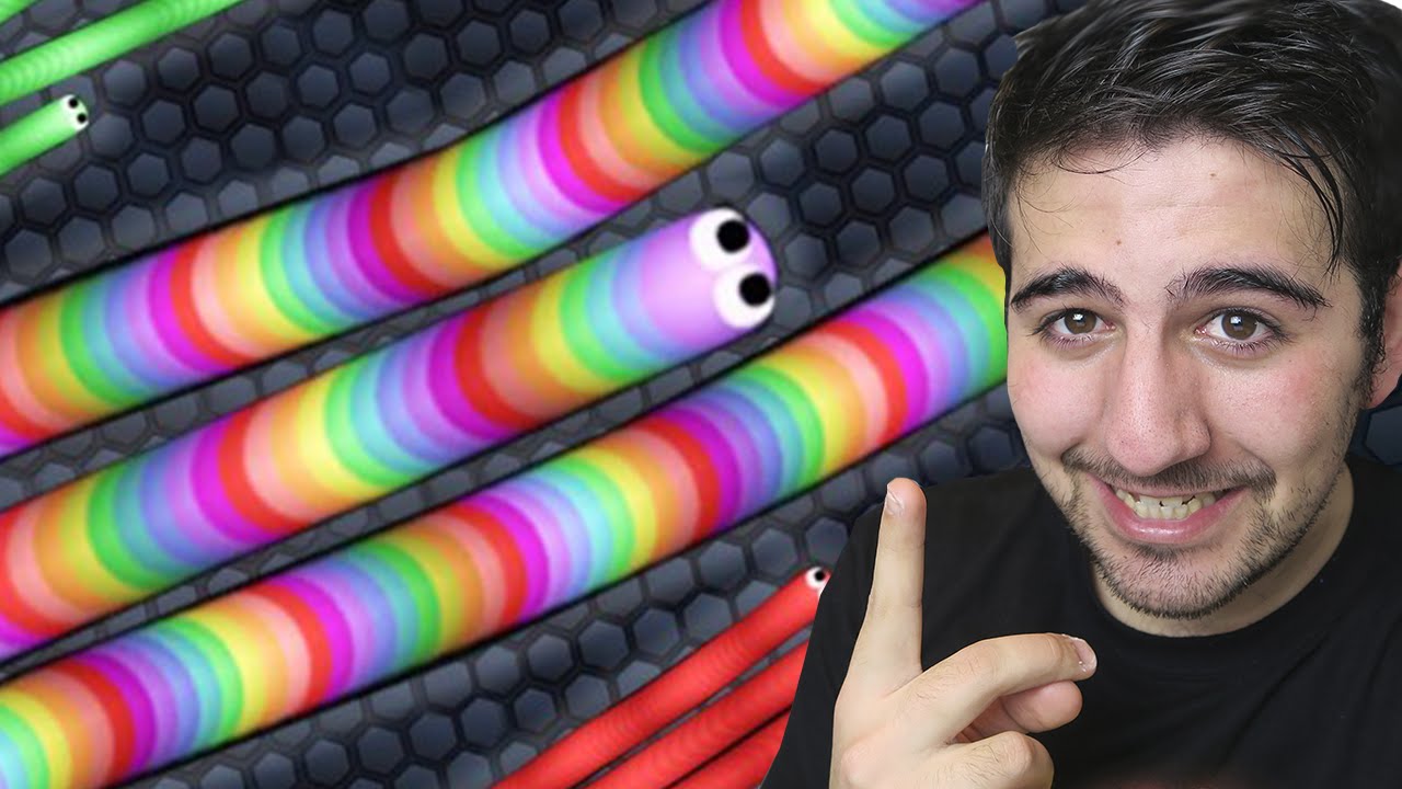 El TOP 1 MAS RANDOM de la HISTORIA DE SLITHER.IO - ElChurches funny moments in soccer