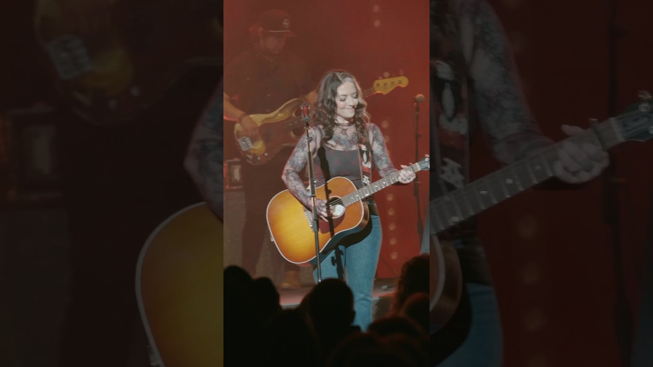 Guarda If you could choose any song outside of my music for me to sing, what would it be? Comment below. su YouTube Guarda If you could choose any song outside of my music for me to sing, what would it be? Comment below. su YouTube