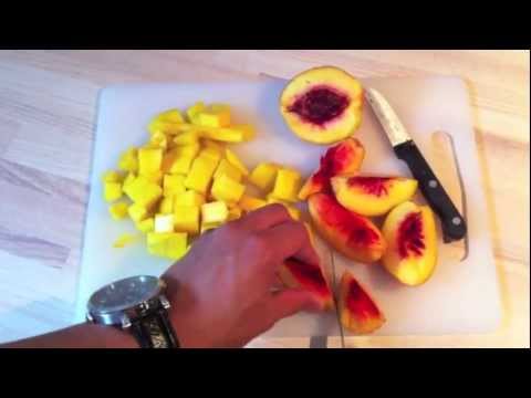 how-to-make-a-mango-peach-smoothie!---the-weekly-smoothie:-#1