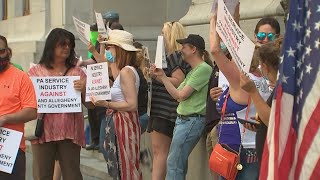 Bar, restaurant owners rally against Allegheny Co.‘s alcohol ban in front of City-County Building