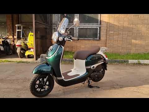 Honda giorno и девушка