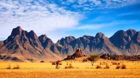 سورة الغاشية " وُجُوهٌ يَوْمَئِذٍ نَاعِمَةٌ * لِسَعْيِهَا رَاضِيَةٌ  "
