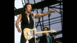 Born in the usa ( live the best version )  bruce springsteen chords