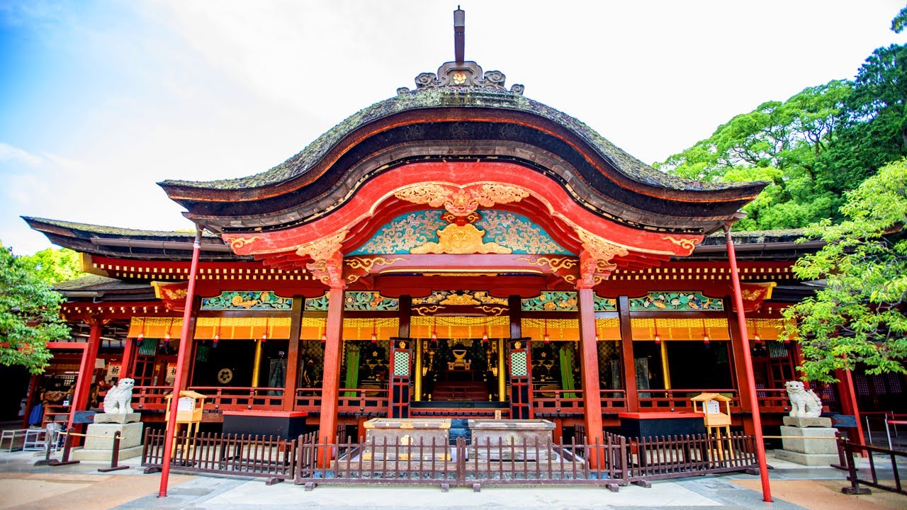 Famous Japanese Shrine Dazaifu Walking Tour - LIVESTREAM
