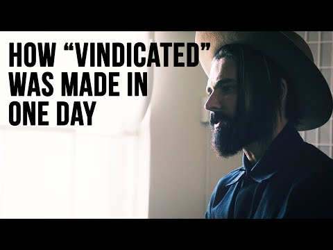 Vídeo: Quem é o vocalista do dashboard confessional?