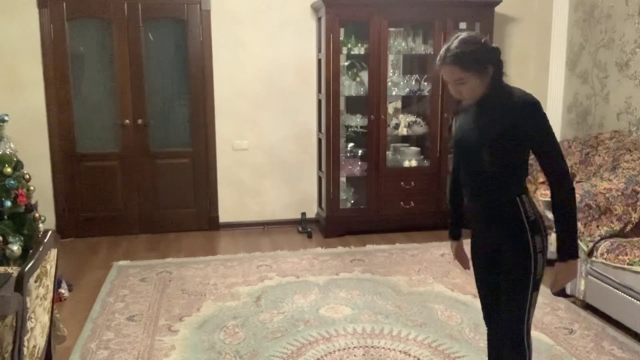 Жаксылыкова Азиза  1)этюд (пингвин) 2)этюд (свеча)