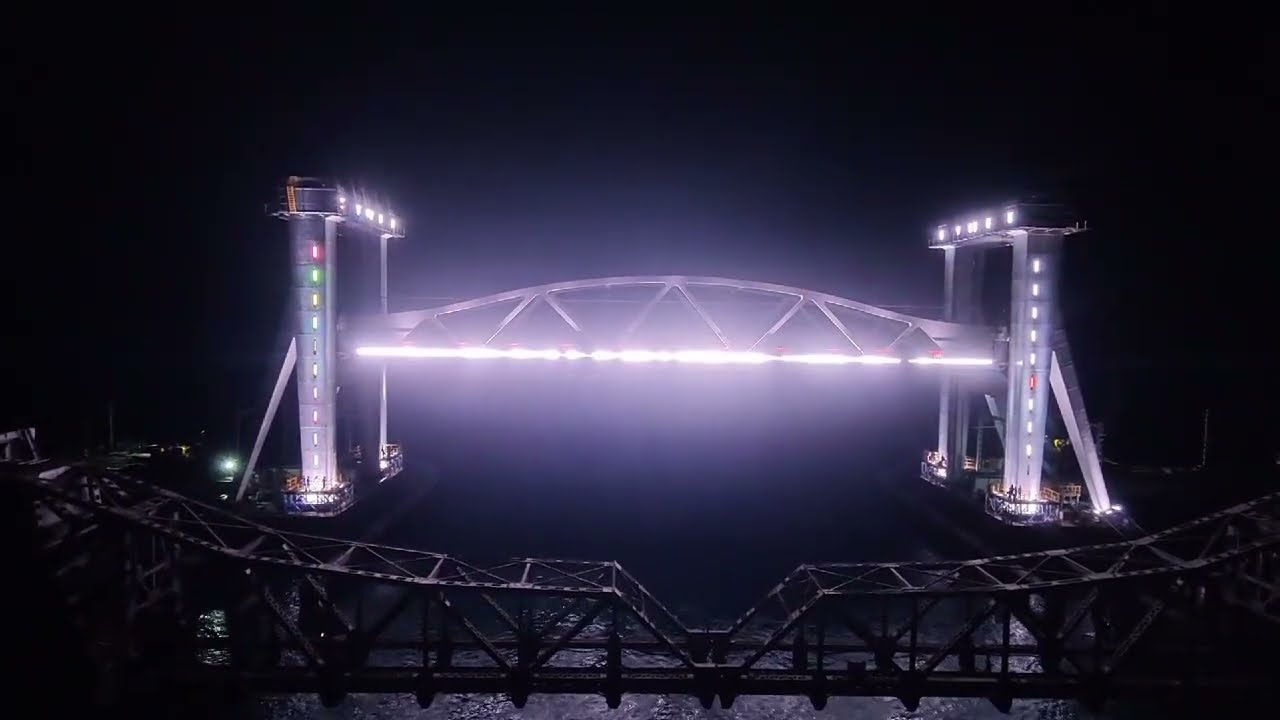 India’s First Vertical Lift Railway Bridge at Pamban Successfully Tested | Southern Railway