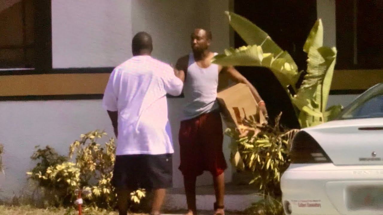 Cops Tv show Broward county Florida. Drug sting operation. (2009).