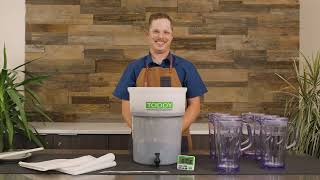 Brewing in your Toddy® Cold Brew System Commercial Model