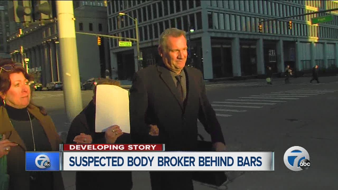 Grosse Pointe Park man charged in body broker case back behind bars