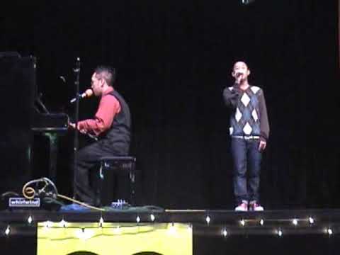 Video Singing at Seattle Hmong New Year 2009 - youtube