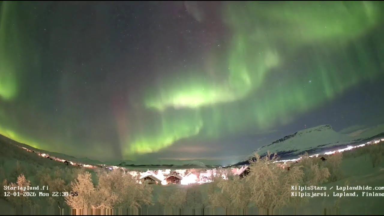 12.1. -26 Kilpisjärvi Northern Lights - YouTube