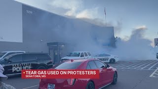 Senatobia officer placed on leave after deadly shooting of toddler; protesters tear-gassed