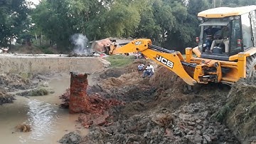 JCB Backhoe Machine Trying To Break Concrete Bridge/JCB 3Dx Working For New Bridge Construction. - 7