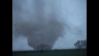 Sitka, Kansas Tornado 4-23-07 by Val and Amy Castor