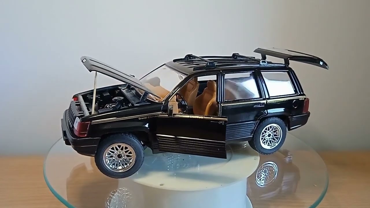 △入手困難！世界限定！OTTO 1/18 Jeep Cherokee Yellow OT939 2026年