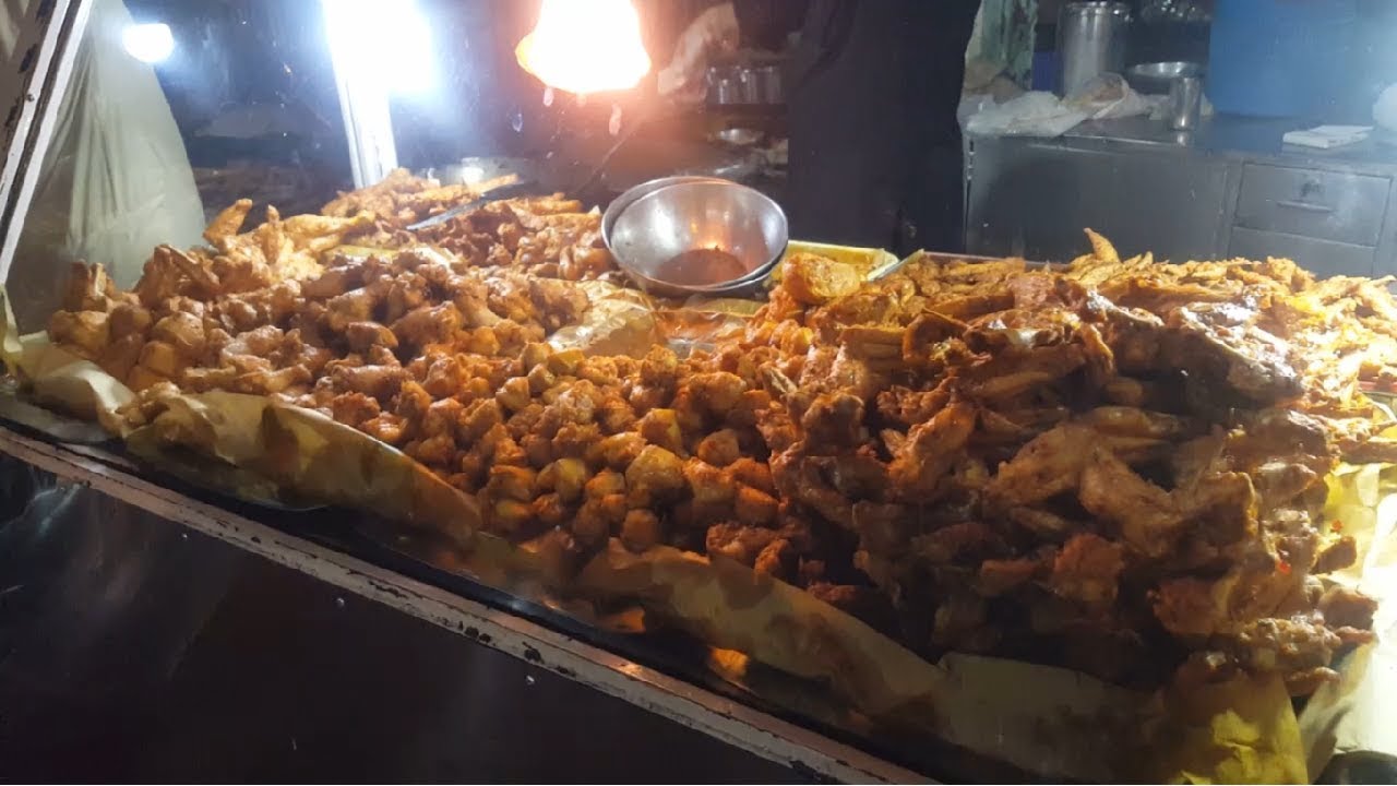 Chicken Chargha Alama Iqbal Town Lahore Youtube
