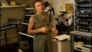 Laurie Anderson - Home studio (late 80&#39;s) - 01