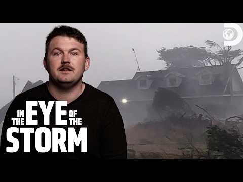 Monster Tornado Outbreak 🌪️ In The Eye of the Storm | Discovery
