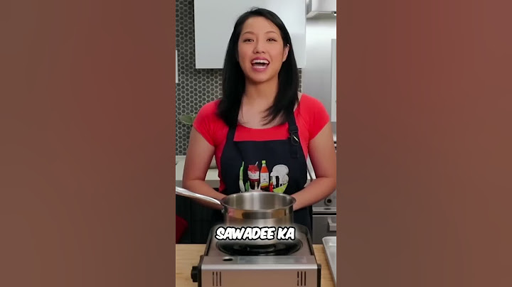 Uncle Roger Reviews Pailin Kitchen's Pad Thai!