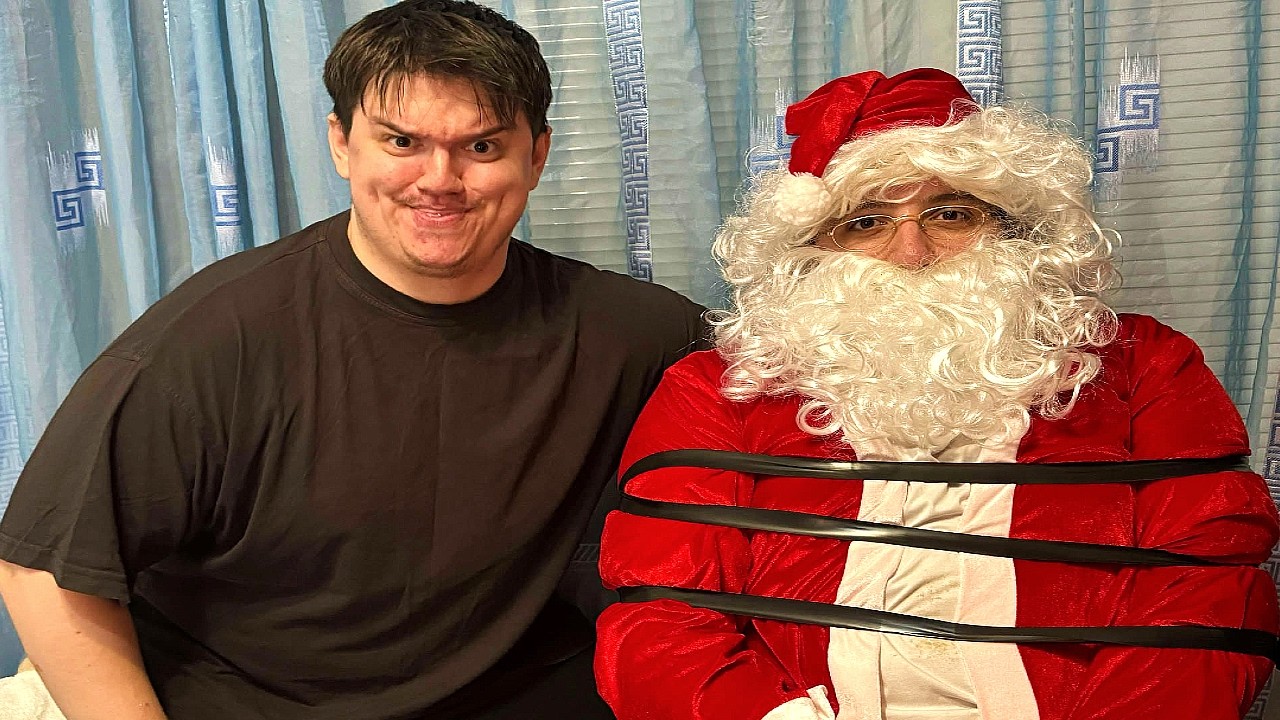 L-am CAPTURAT pe MOS CRACIUN