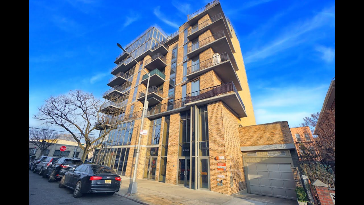 🚨SOLD 430,000🚨 412 Kings Hwy, Apt 6E, 1 Bdrm Condo w/ Parking