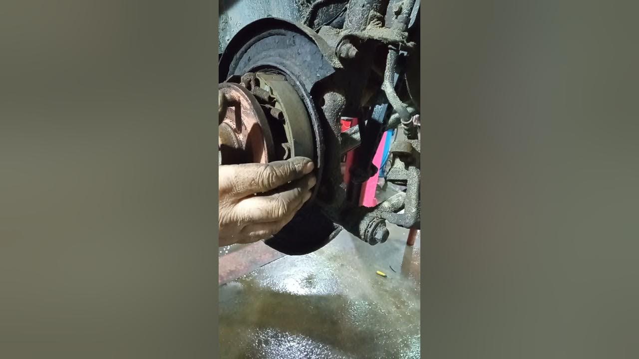 колодки ручника Шевроле Лачетти - YouTube